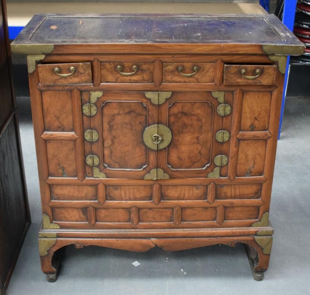 KOREAN FURNITURE AUCTIONS Korean Antique Furniture