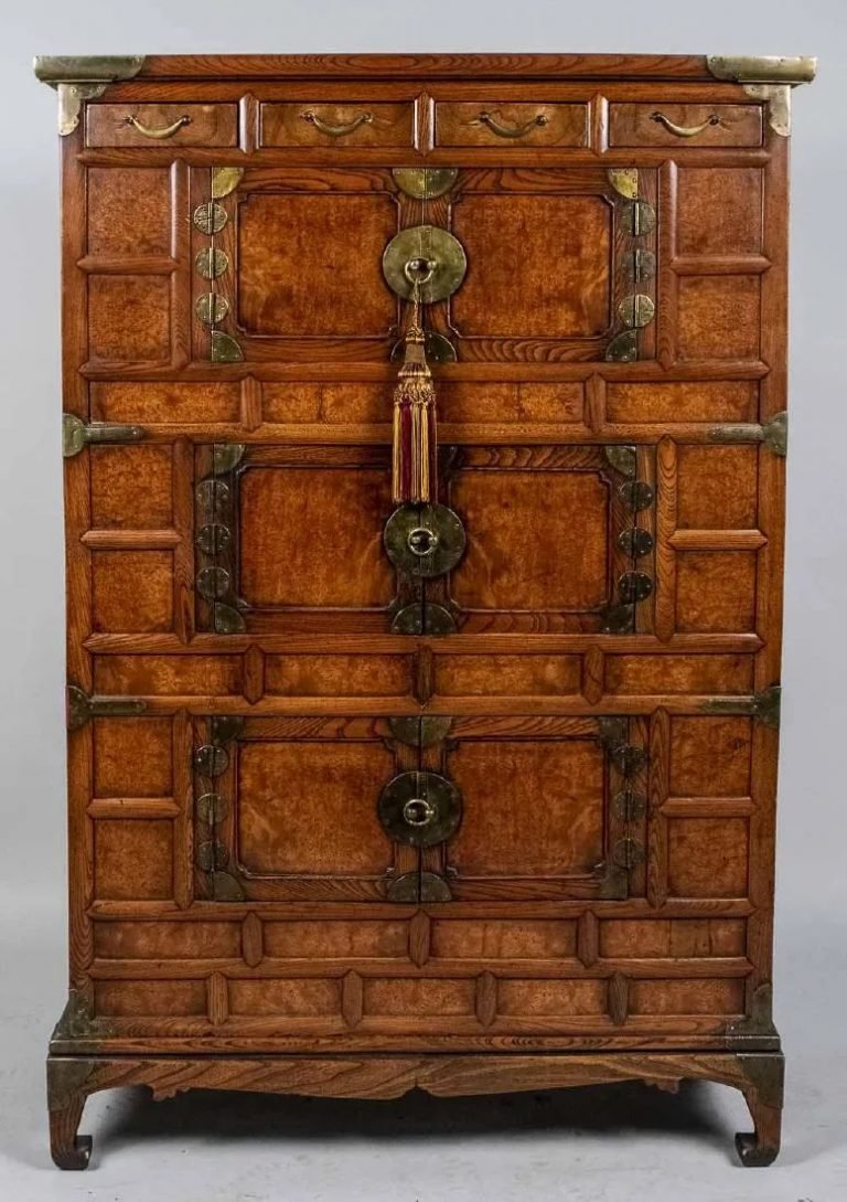 KOREAN FURNITURE AUCTIONS Korean Antique Furniture