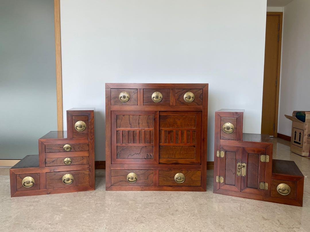 THE CASE OF THE KOREAN STAIRCASE. Korean Antique Furniture